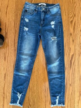 Women’s KanCan Distressed Blue Jeans - Size 26